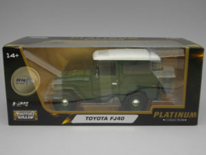 Toyota FJ40 - Green - 00