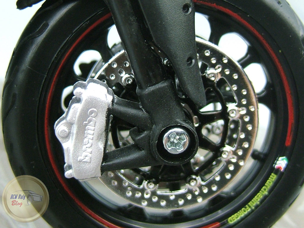 Ducati Hypermotard SP - Red - 14
