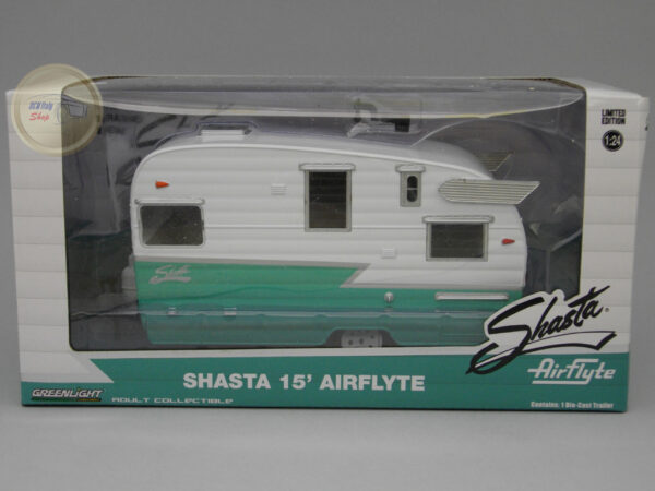 Shasta Airflyte Caravan (2015) 1:24 Greenlight