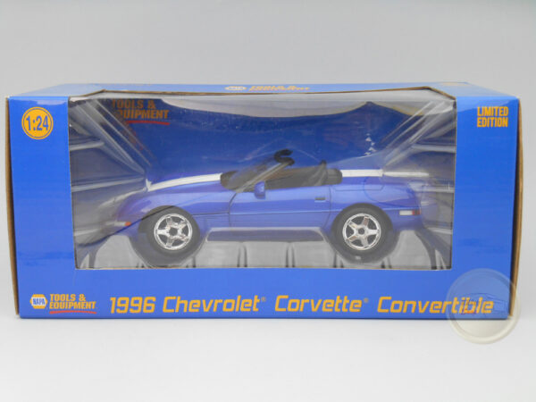 Chevrolet Corvette Convertible (1996) “NAPA Equipment” 1:24 Greenlight