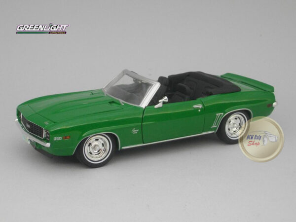 Chevrolet Camaro RS Cabriolet (1969) “Bewitched” 1:24 Greenlight