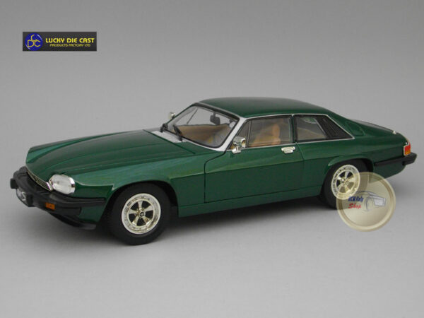 Jaguar XJS (1975) 1:18 Lucky Diecast