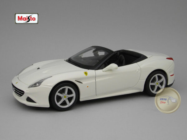 Ferrari California T Convertible (2016) 1:18 Maisto