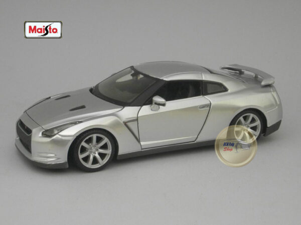 Nissan GT-R (2009) 1:24 Maisto