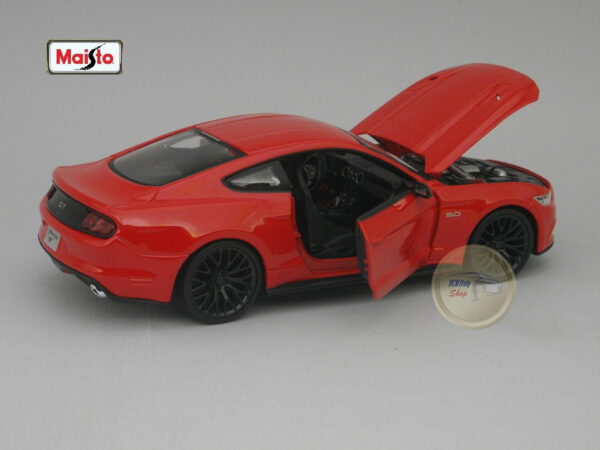Ford Mustang GT (2015) 1:24 Maisto