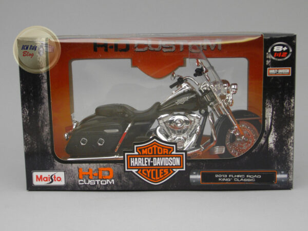 Harley Davidson FLHRC Road King Classic (2013) 1:12 Maisto
