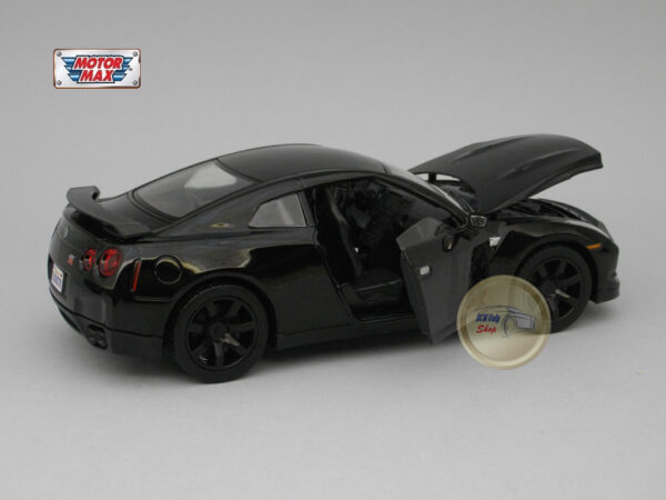Nissan GT-R 1:24 Motormax