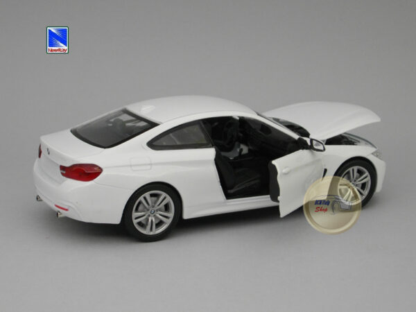 BMW 435i (F32) M Sportpack 1:24 New Ray