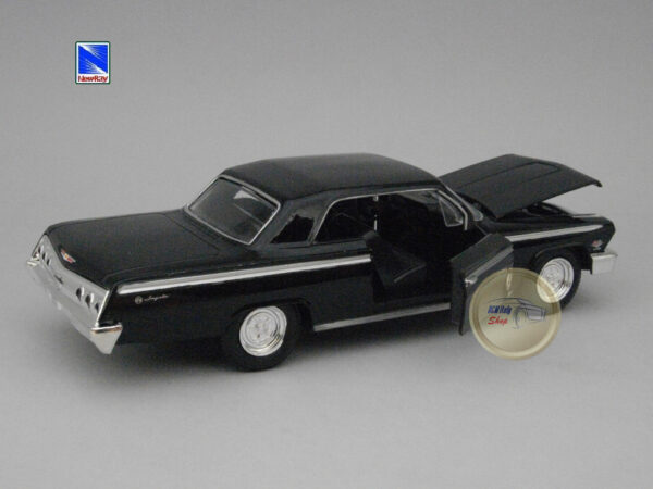 Chevrolet Impala SS (1962) 1:24 New Ray