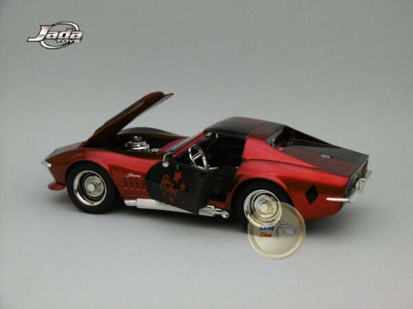 Chevrolet Corvette Stingray (1969) “Harley Quinn” 1:24 Jada Toys