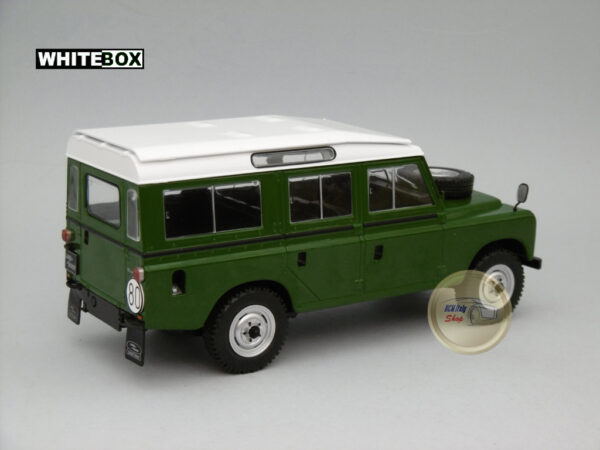 Land Rover 109 serie III (1975) 1:24 Whitebox