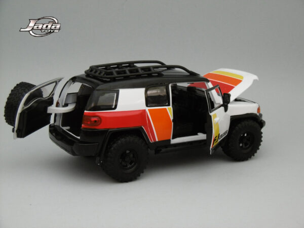 Toyota FJ Cruiser (2007) 1:24 Jada Toys