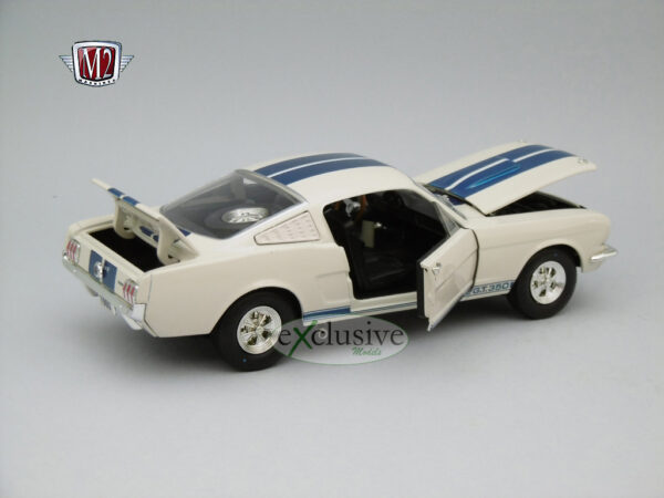 Shelby GT 350 (1965) 1:24 M2 Machines
