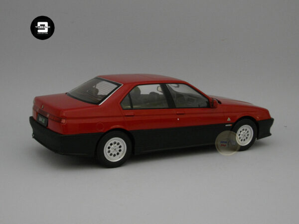 Alfa Romeo 164 Q4 (1994) 1:18 Triple9