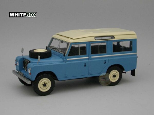 Land Rover 109 series III 1:24 Whitebox