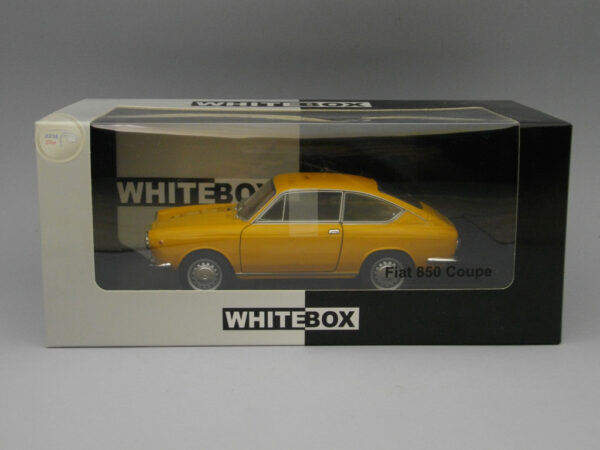 Fiat 850 Coupé 1:24 Whitebox