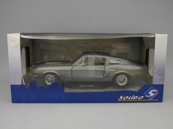 Shelby GT500 (1967) 1:18 Solido