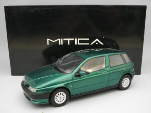 Alfa Romeo 145 1.6 ie (1995)